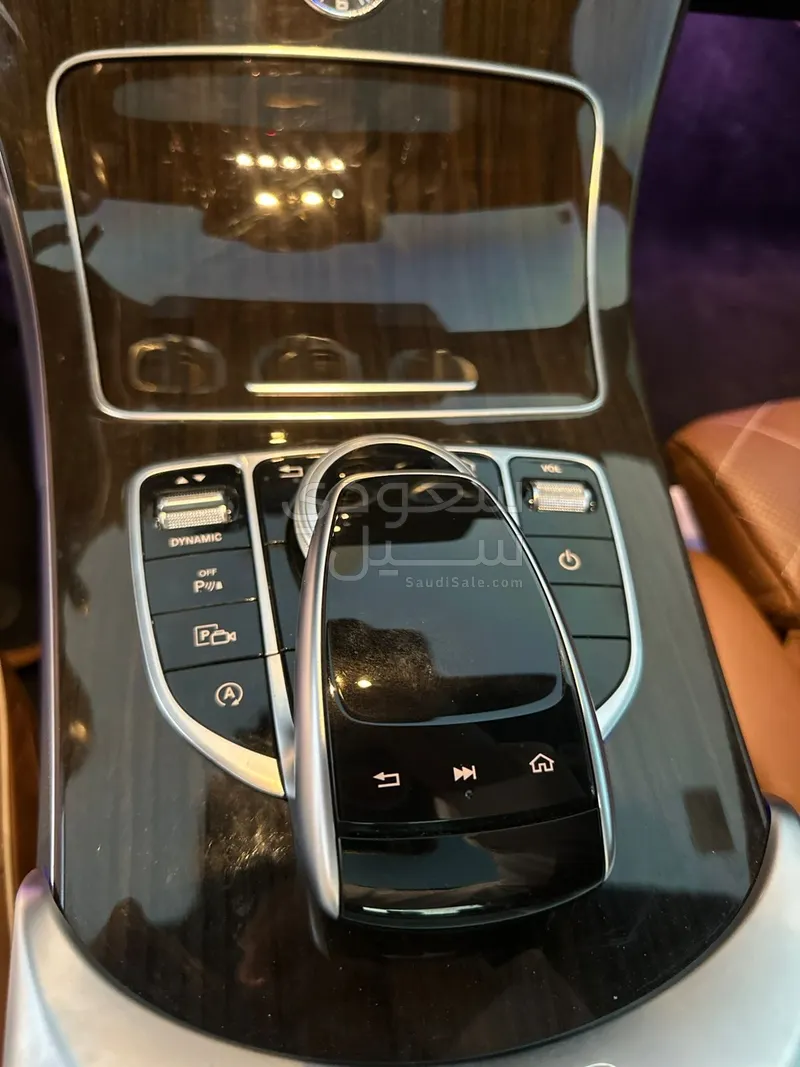 2019 مرسيدس - بنز سي 300