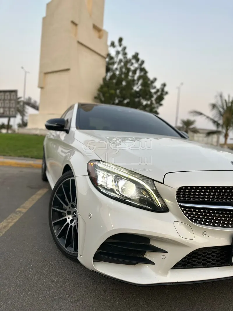 2019 مرسيدس - بنز سي 300