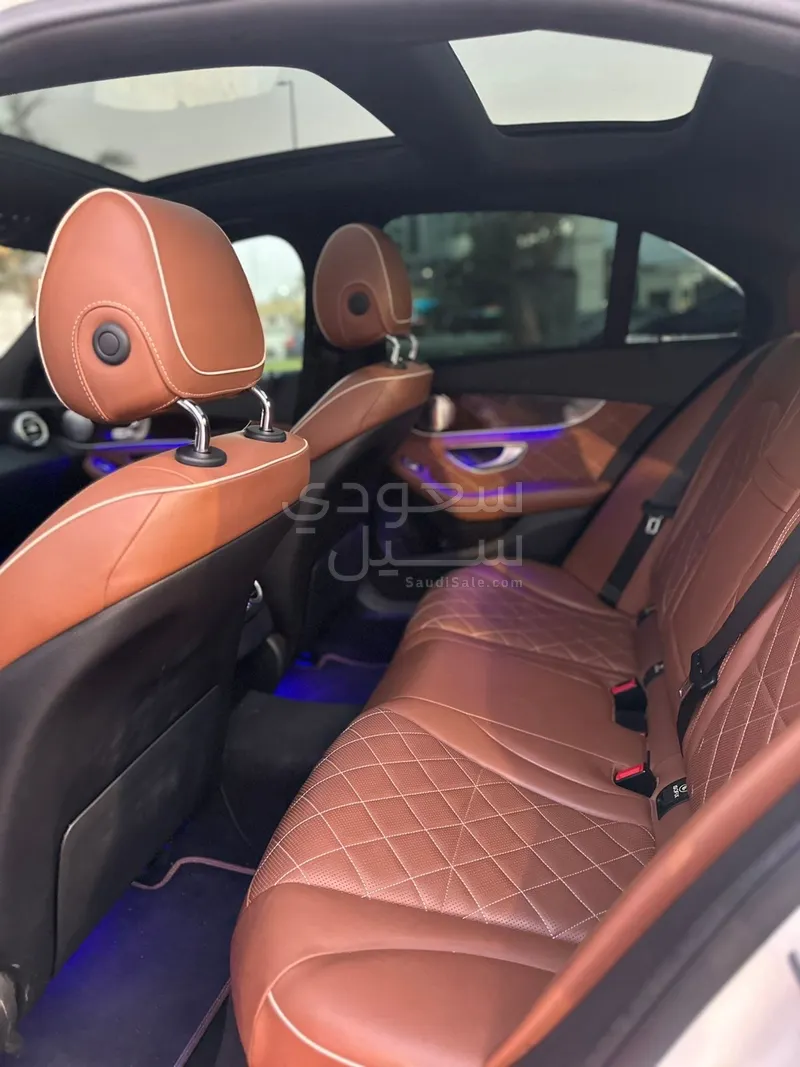 2019 مرسيدس - بنز سي 300