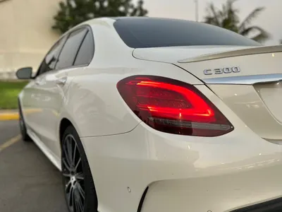 2019 مرسيدس - بنز سي 300