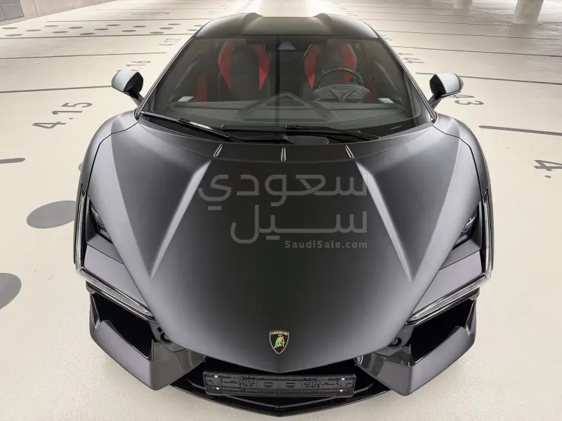 2026 لمبرجيني ريفويلتو