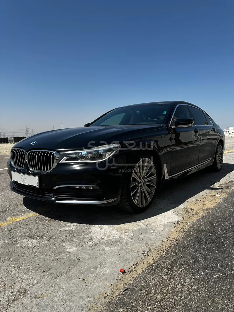 2017 بي ام دبليو الفئة السابعة 730 إل أي