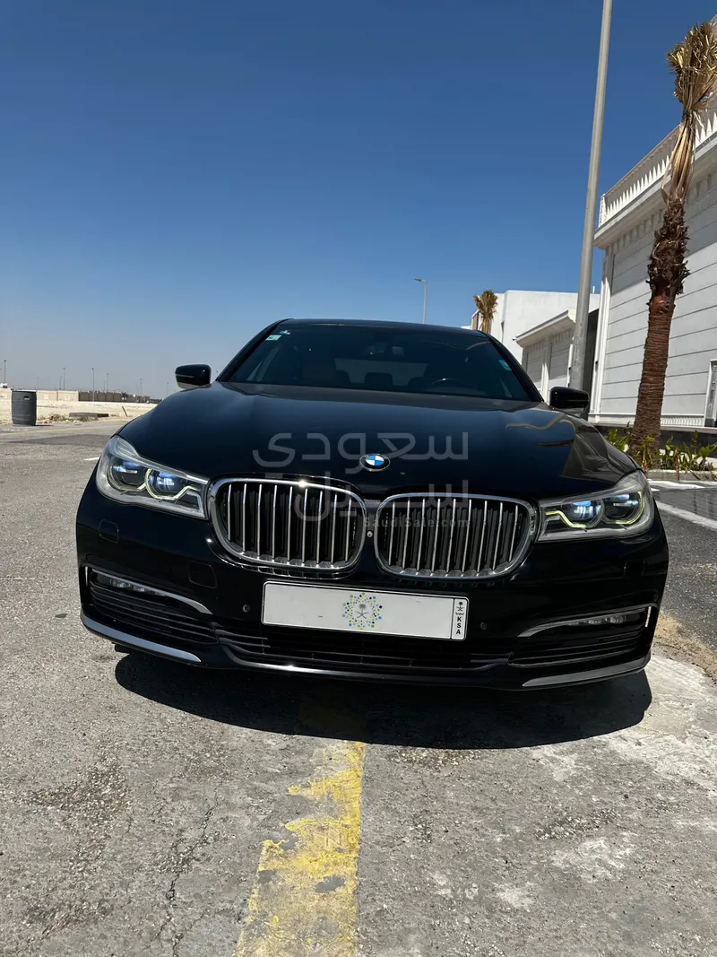 2017 بي ام دبليو الفئة السابعة 730 إل أي