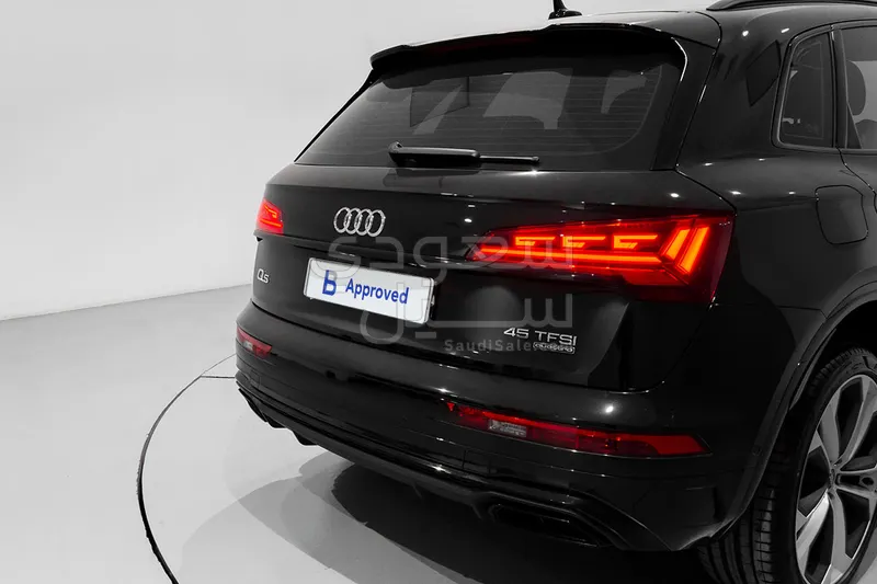 2024 Audi Q5 S Line