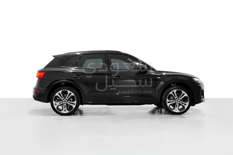 2024 Audi Q5 S Line