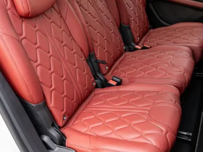 2022 بيجو 5008 جي تي لاين