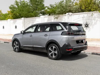 2023 بيجو 5008 جي تي لاين