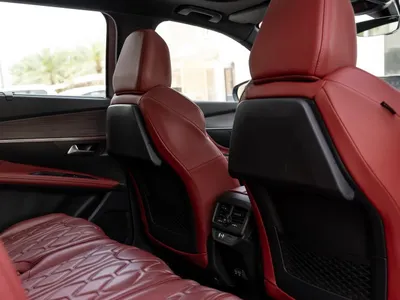 2023 بيجو 5008 جي تي لاين