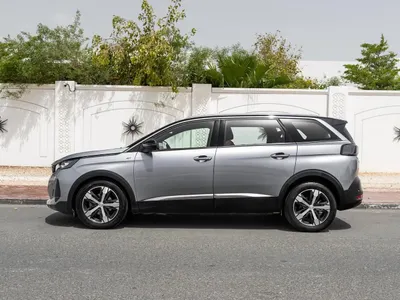 2023 بيجو 5008 جي تي لاين