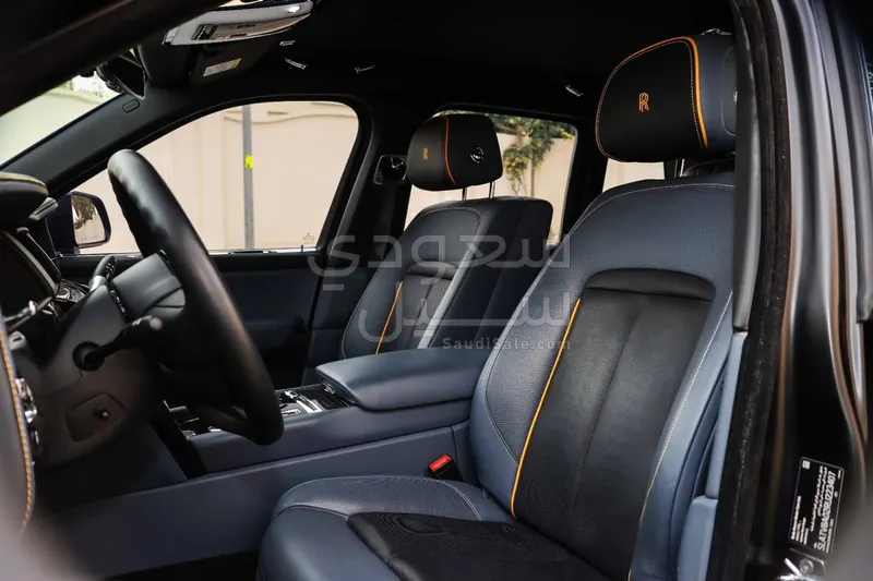 2024 رولز رويس كولينان بلاك بادج