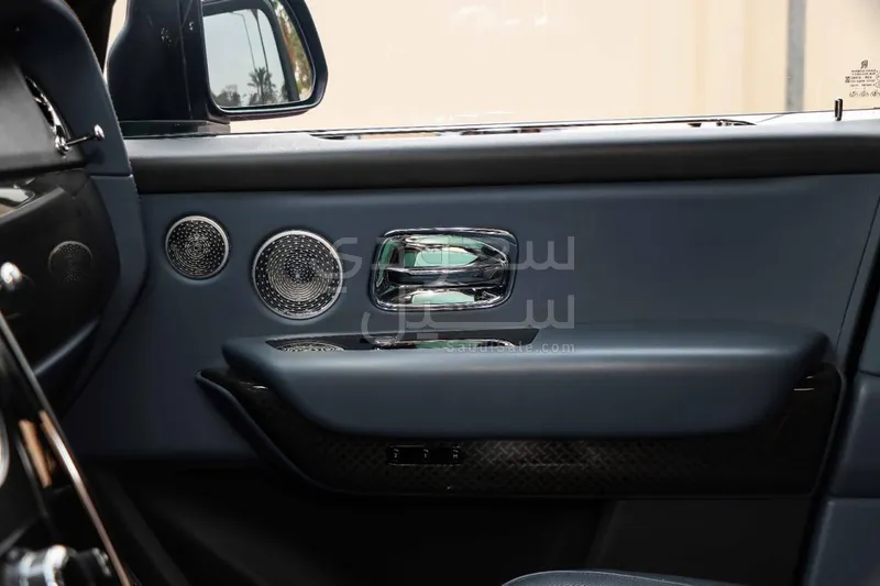 2024 رولز رويس كولينان بلاك بادج