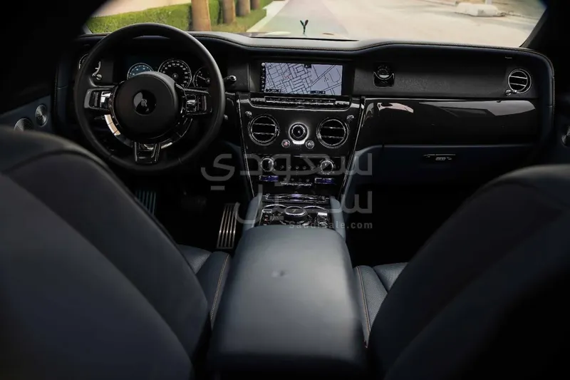 2024 رولز رويس كولينان بلاك بادج