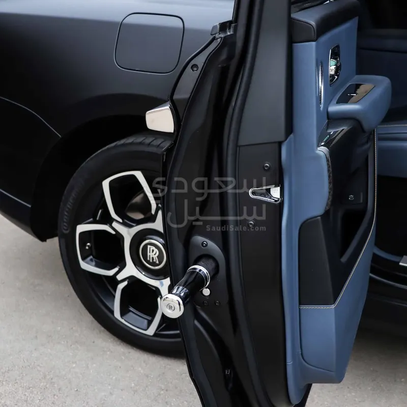 2024 رولز رويس كولينان بلاك بادج