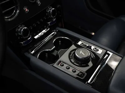 2024 رولز رويس كولينان بلاك بادج