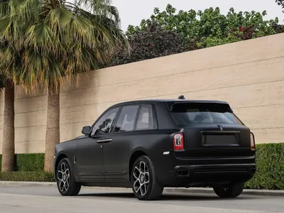 2024 رولز رويس كولينان بلاك بادج