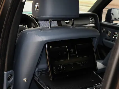 2024 رولز رويس كولينان بلاك بادج