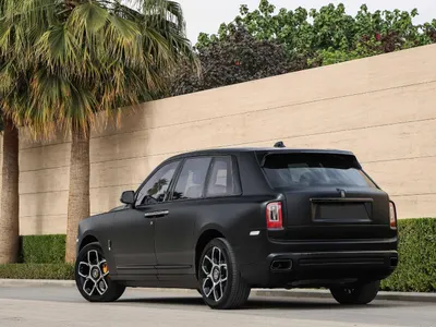 2024 رولز رويس كولينان بلاك بادج