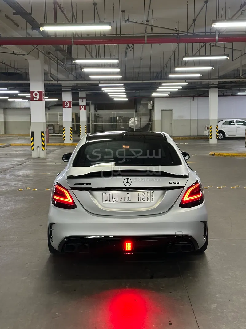 2020 مرسيدس - بنز سي 63إٍس أي إم جي