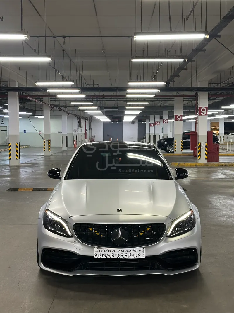 2020 مرسيدس - بنز سي 63إٍس أي إم جي