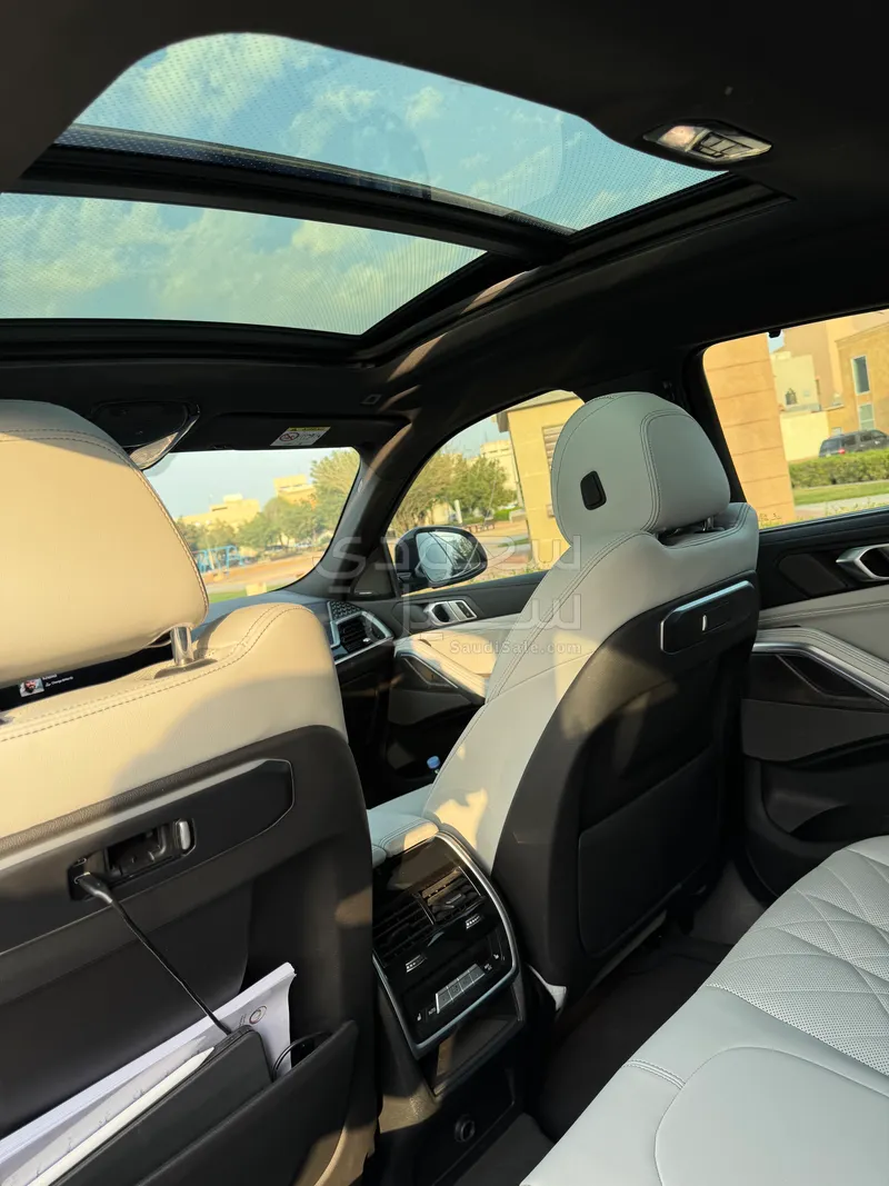 2024 BMW X Series 6 M