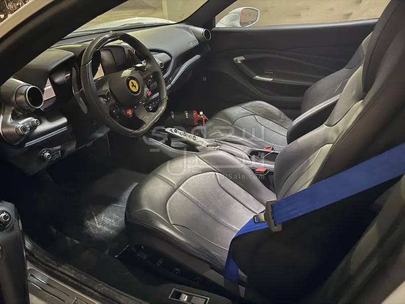 2021 فيراري اف 8 تريبوتو