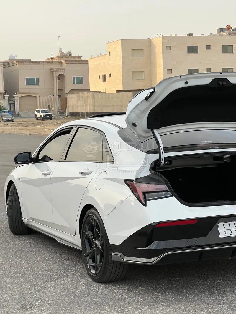 2025 هيونداي النترا إن