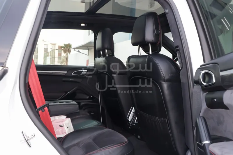 2016 بورش كايين جي تي اس