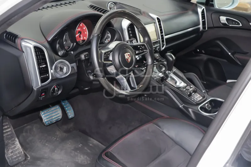 2016 بورش كايين جي تي اس