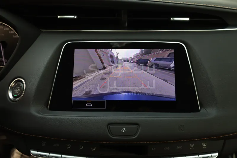 2021 كاديلاك اكس تي 4