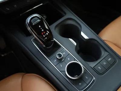 2021 كاديلاك اكس تي 4