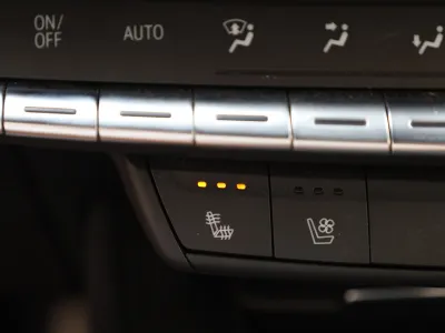 2021 كاديلاك اكس تي 4