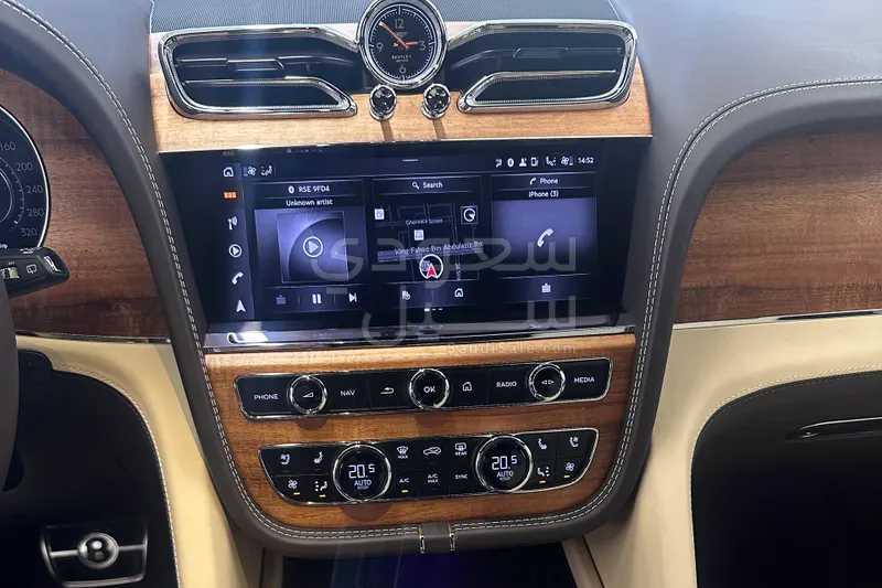 2025 بنتلي بنتايجا إي دابليو بي