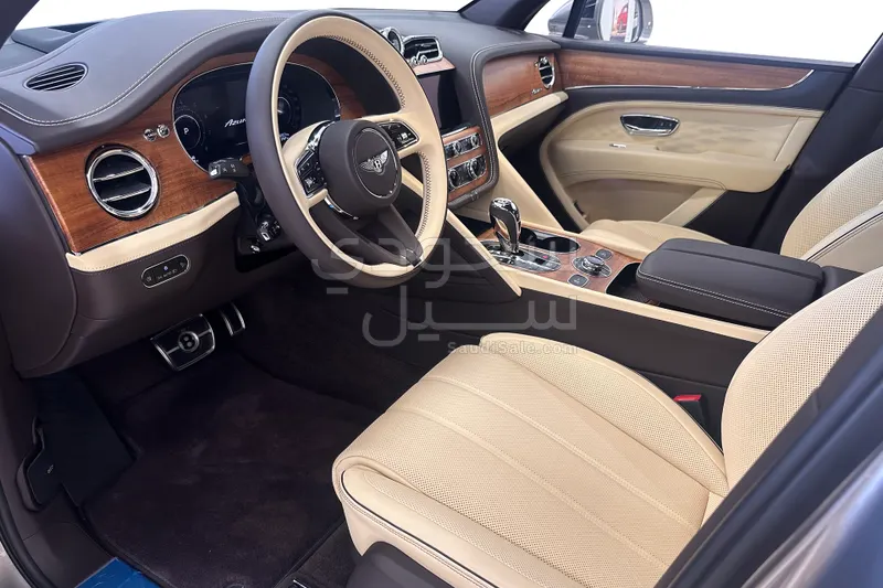 2025 بنتلي بنتايجا إي دابليو بي