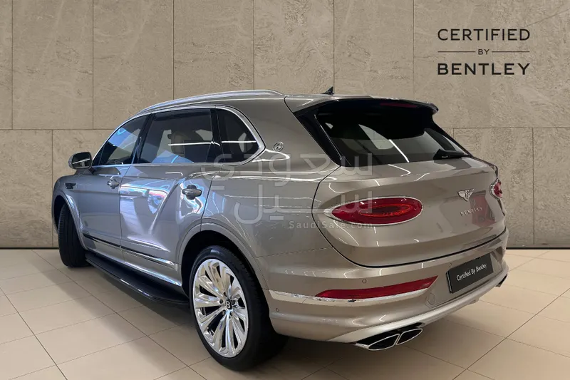 2025 بنتلي بنتايجا إي دابليو بي