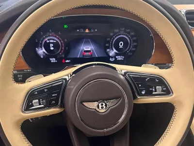 2025 بنتلي بنتايجا إي دابليو بي