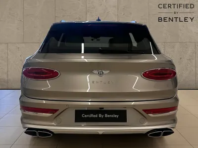 2025 بنتلي بنتايجا إي دابليو بي