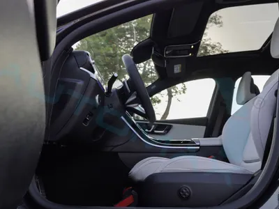 2026 مرسيدس - بنز سي 200 أي إم جي