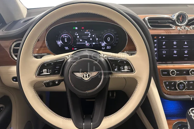 2025 بنتلي بنتايجا