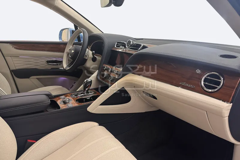 2025 بنتلي بنتايجا