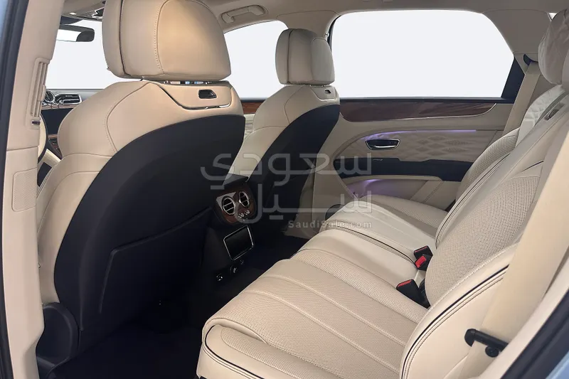 2025 بنتلي بنتايجا