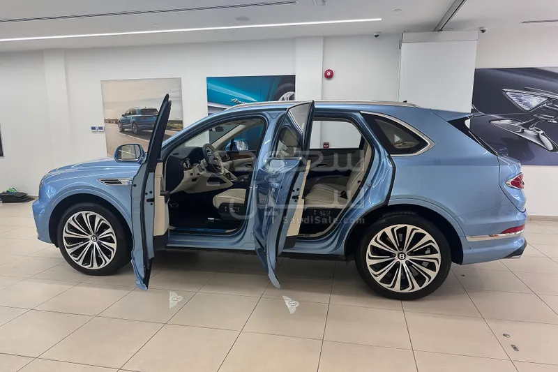 2025 بنتلي بنتايجا