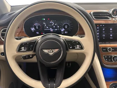 2025 بنتلي بنتايجا