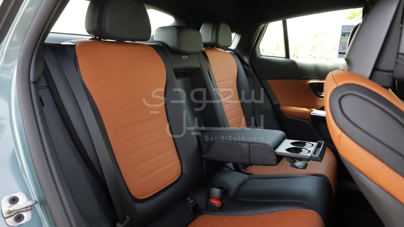 2026 مرسيدس - بنز جي إل سي 200 اي ام جي