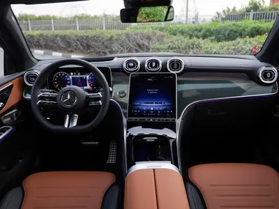 2026 مرسيدس - بنز جي إل سي 200 اي ام جي