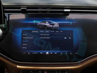 2026 مرسيدس - بنز إي 300 أي إم جي