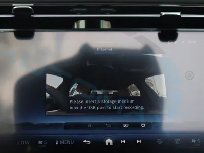 2026 مرسيدس - بنز إي 300 أي إم جي