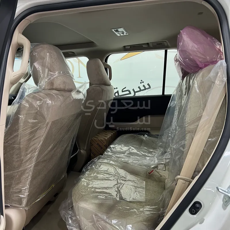 2026 تويوتا لاند كروزر جي اكس ار2