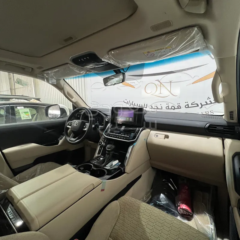 2026 تويوتا لاند كروزر جي اكس ار2