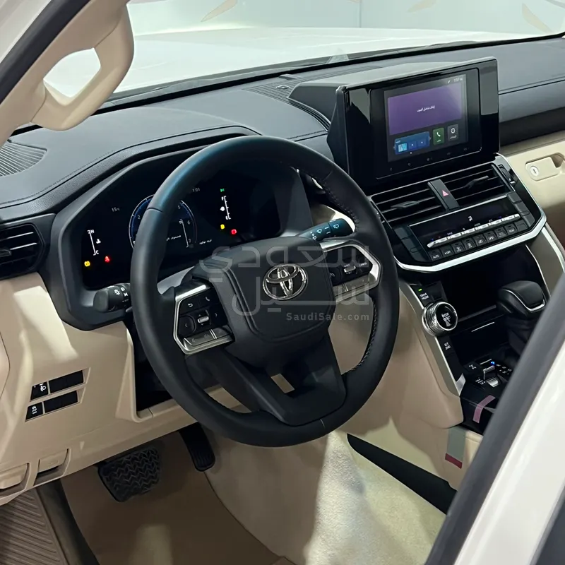 2026 تويوتا لاند كروزر جي اكس ار2