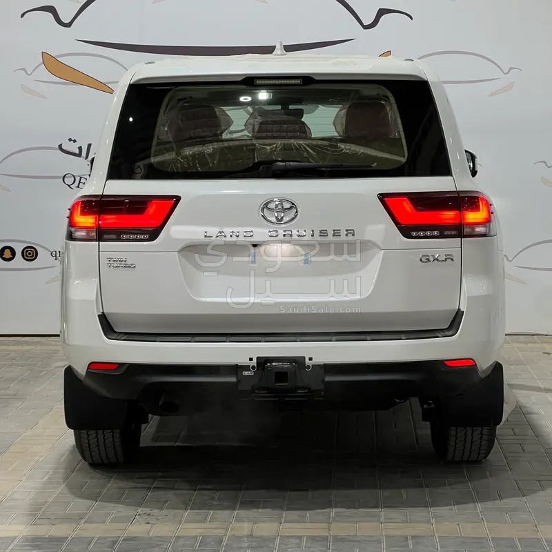 2026 تويوتا لاند كروزر جي اكس ار2